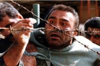 جمشید هاشم پور در نمایی از فیلم رنجر